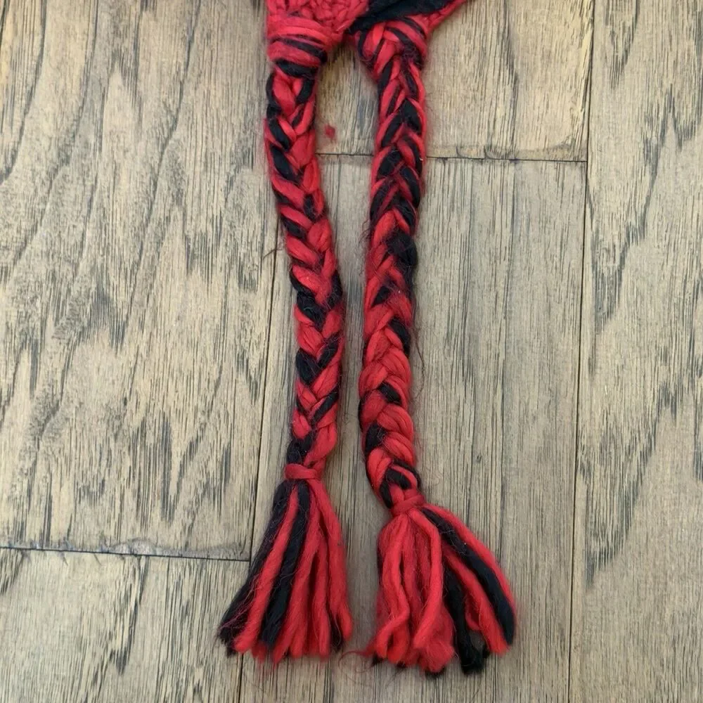 The North Face Cable Knit Beanie One Size Red And Black Winter Hat